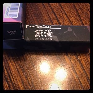 Mac Budding Love lipglass Limited edition